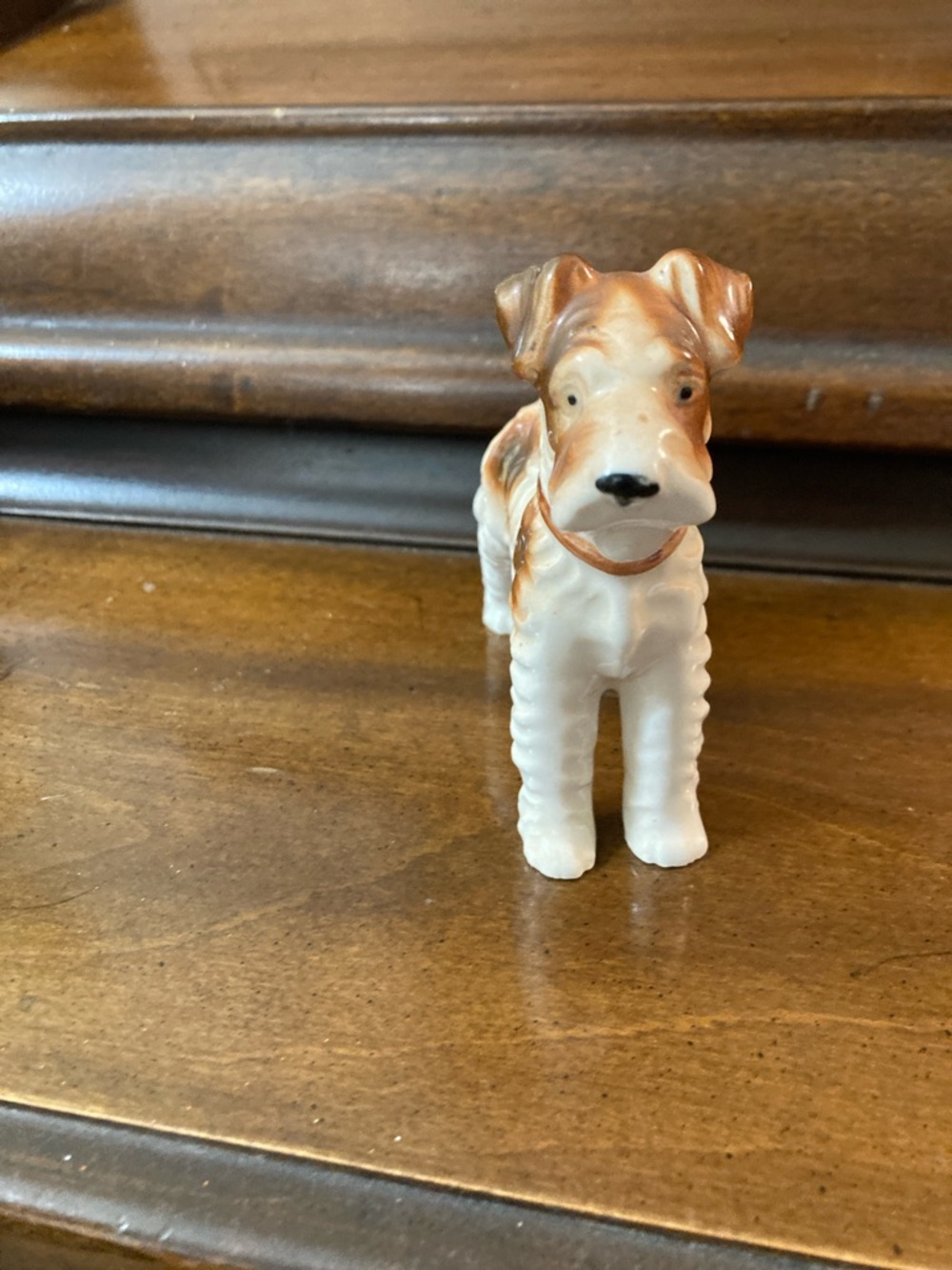 Vintage Porcelain Fox Terrier or Airedale Terrier Figurine - - Picture 2 of 7